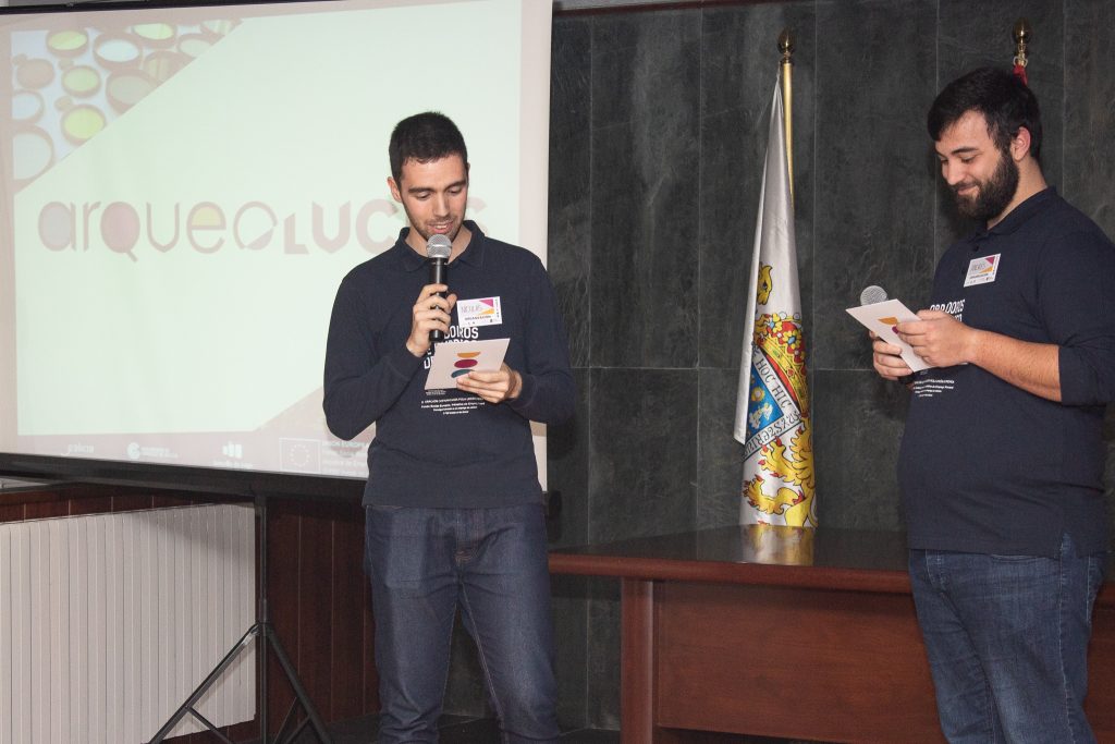 2. Nico y Andrés, presentadores del evento-2
